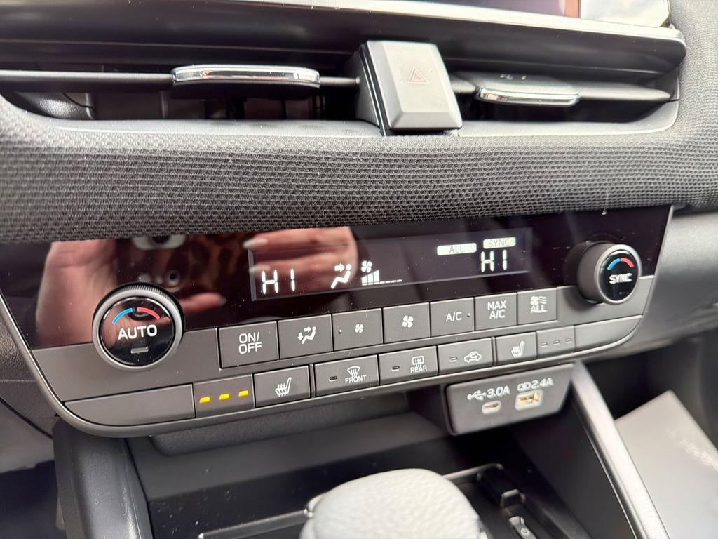New 2026 Subaru Outback Limited AWD/4WD image 26