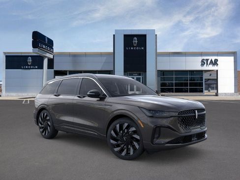 New 2025 Lincoln Nautilus Black Label w/ Jet Appearance Package image 7