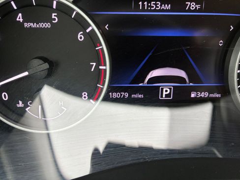 Used 2025 Nissan Sentra SV FWD image 33
