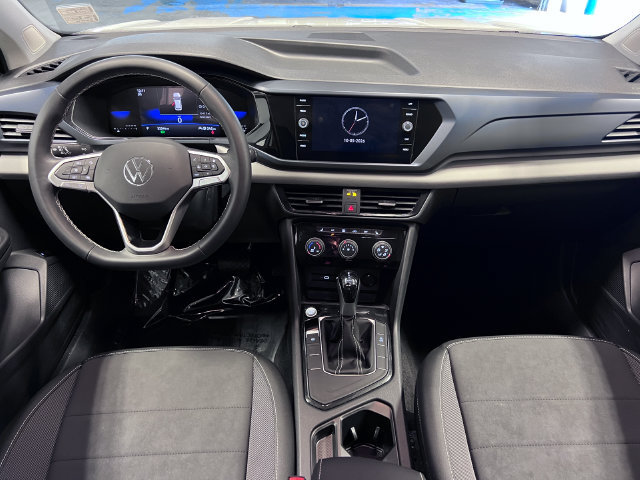 Certified 2023 Volkswagen Taos SE FWD image 18
