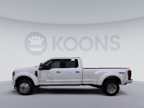 Used 2022 Ford F450 Platinum AWD/4WD image 2