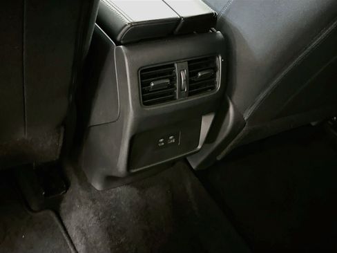 Used 2023 Nissan Rogue SV AWD/4WD image 27