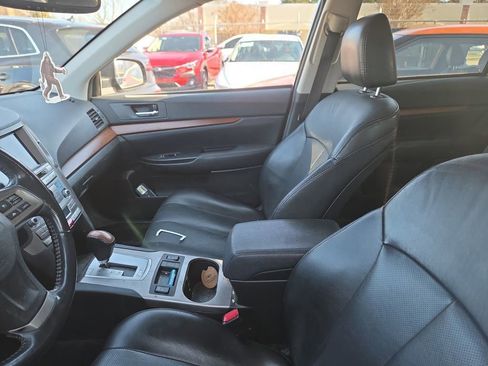 Used 2013 Subaru Outback 3.6R Limited image 11