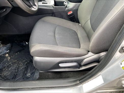 Used 2025 Toyota RAV4 LE image 33