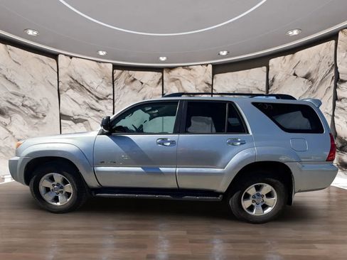 Used 2006 Toyota 4Runner SR5 image 5