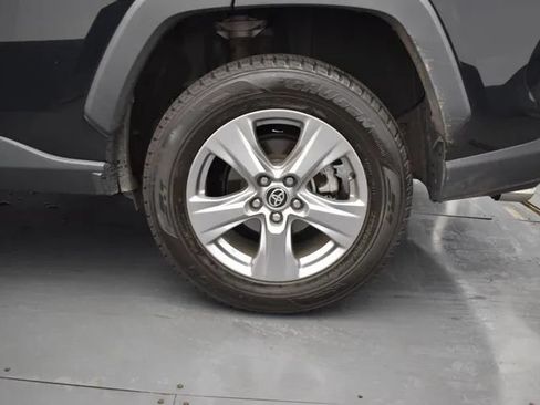 Used 2024 Toyota RAV4 XLE FWD image 36