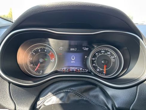 Used 2021 Jeep Cherokee Trailhawk w/ Trailer Tow Group AWD/4WD image 25