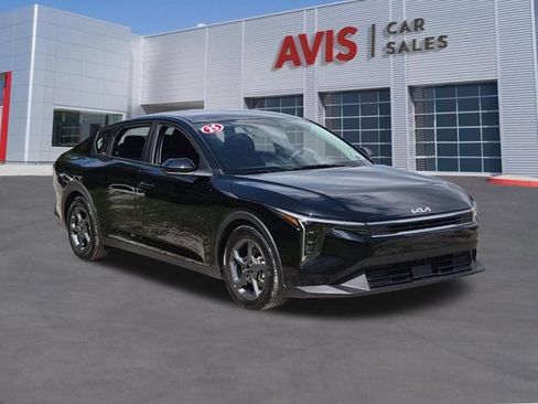 Used 2025 Kia K4 LXS FWD image 3