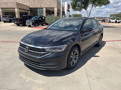 Used 2024 Volkswagen Jetta SE