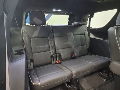 Used 2022 GMC Yukon SLT w/ SLT Premium Package image 39
