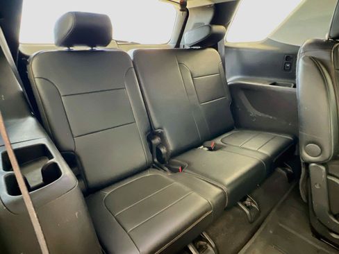 Used 2018 Chevrolet Traverse Premier AWD/4WD image 26
