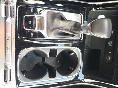 Used 2024 Kia Carnival SX image 33