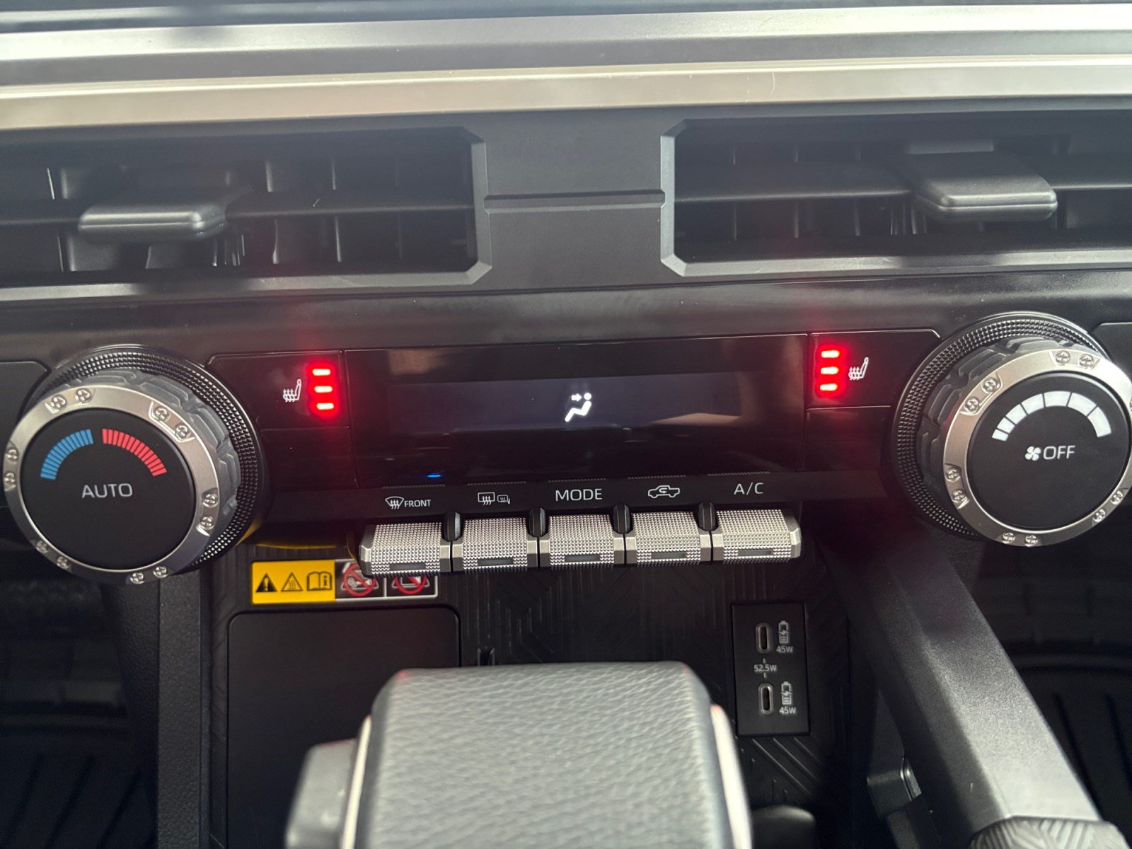 Used 2024 Toyota Tacoma SR5 AWD/4WD image 25