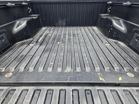 Used 2018 Toyota Tacoma SR w/ SR Convenience Package RWD image 28