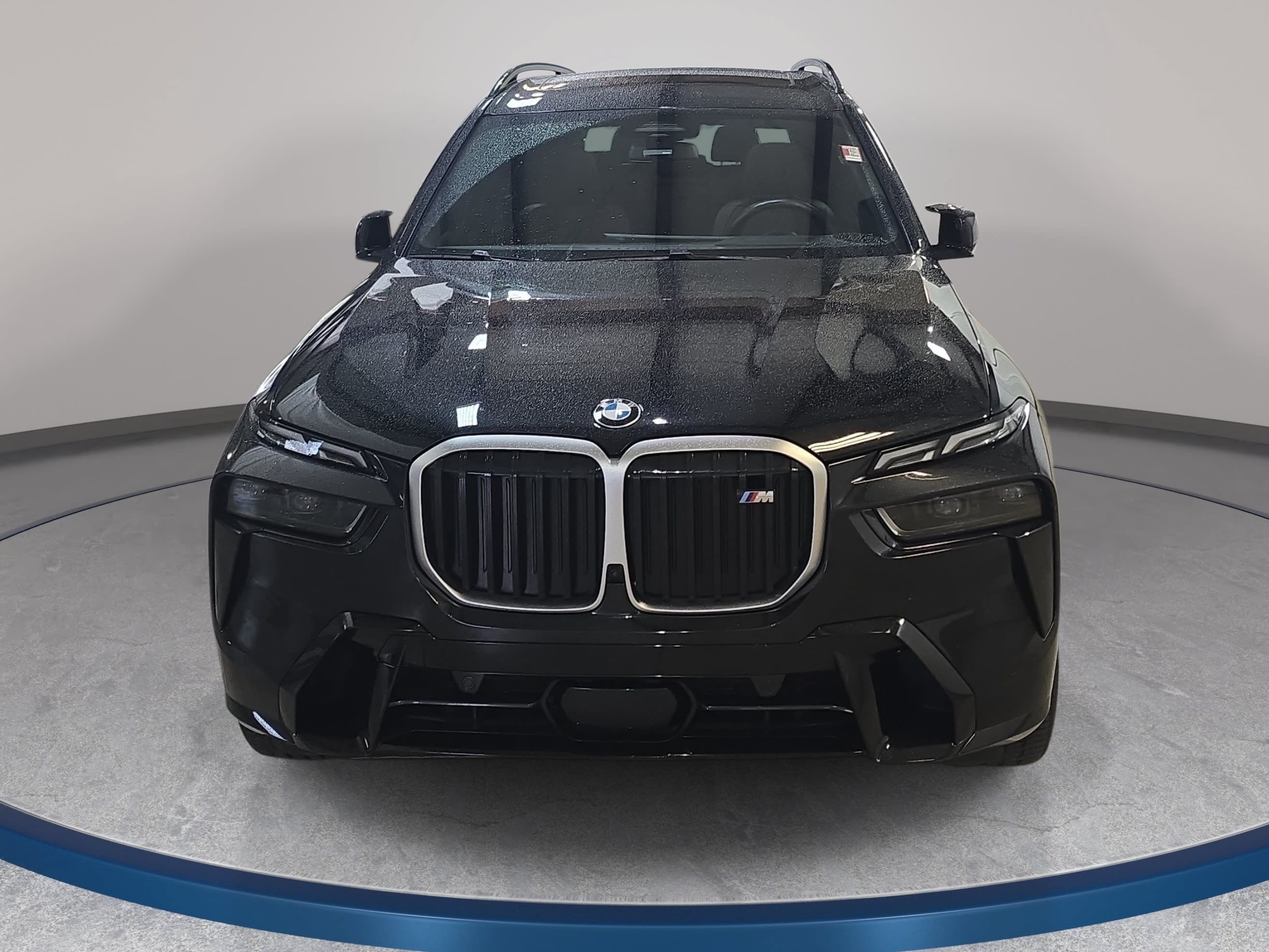 Used 2024 BMW X7 M60i w/ Climate Comfort Package AWD/4WD image 3