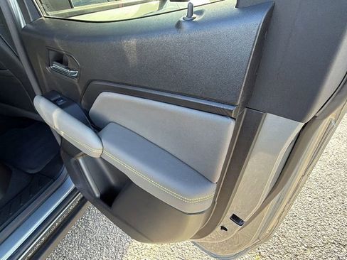 Certified 2024 Chevrolet Colorado ZR2 w/ ZR2 Convenience Package III image 18