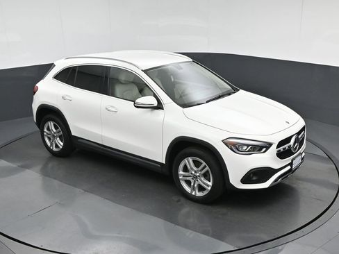Used 2021 Mercedes-Benz GLA 250 4MATIC image 57