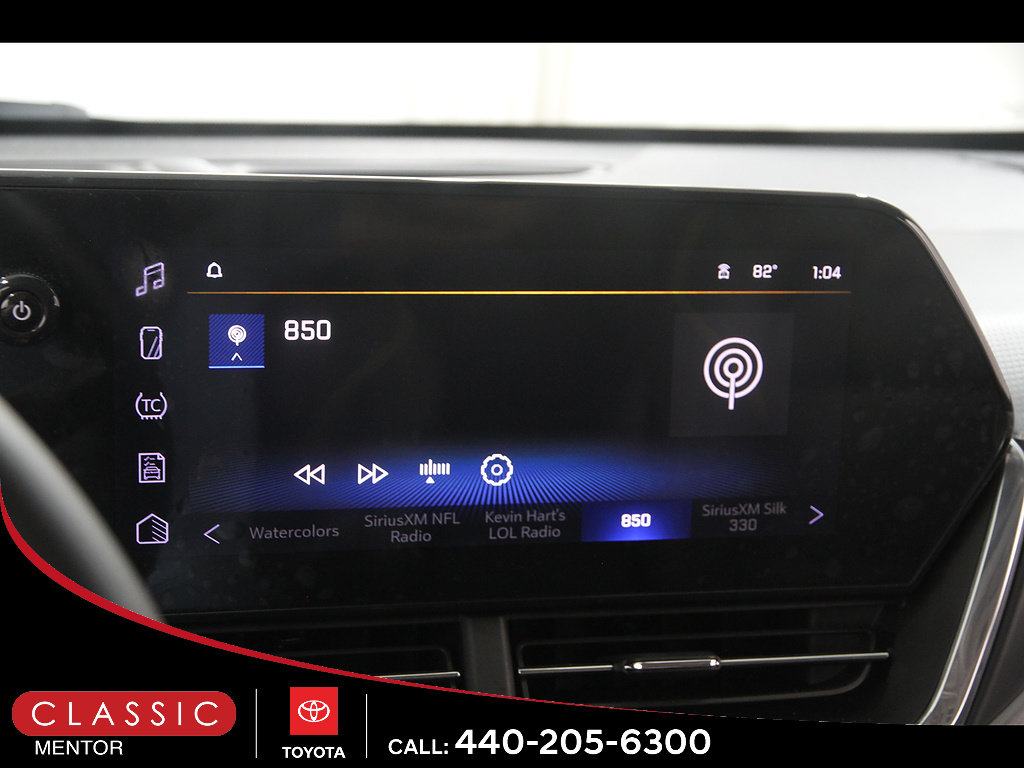 Used 2024 Chevrolet Trax ACTIV w/ Sunroof Package FWD image 11