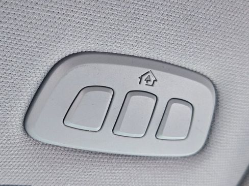 Used 2021 Lincoln Corsair AWD w/ Equipment Group 101A image 30