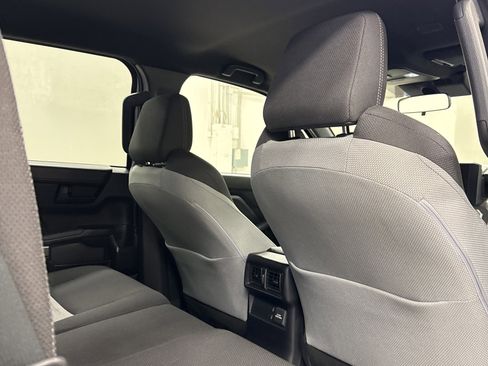 Used 2025 Toyota 4Runner TRD Off-Road image 31