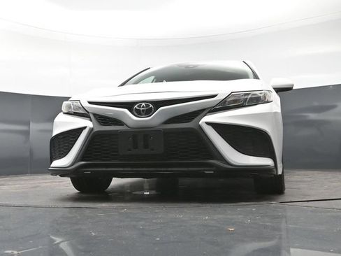 Used 2024 Toyota Camry SE FWD image 29