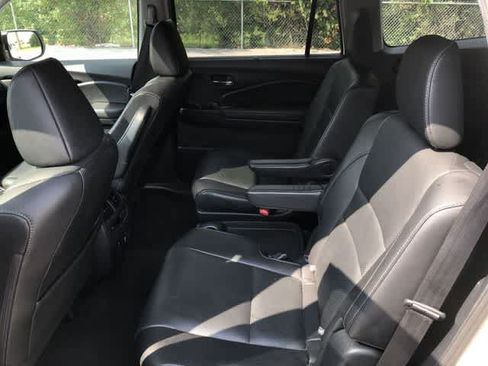 Used 2019 Honda Pilot Elite image 17