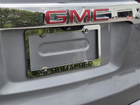 Certified 2023 GMC Acadia Denali w/ Denali Ultimate Package image 9