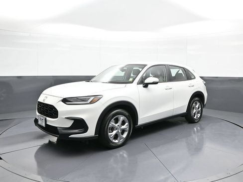 Certified 2025 Honda HR-V LX image 10