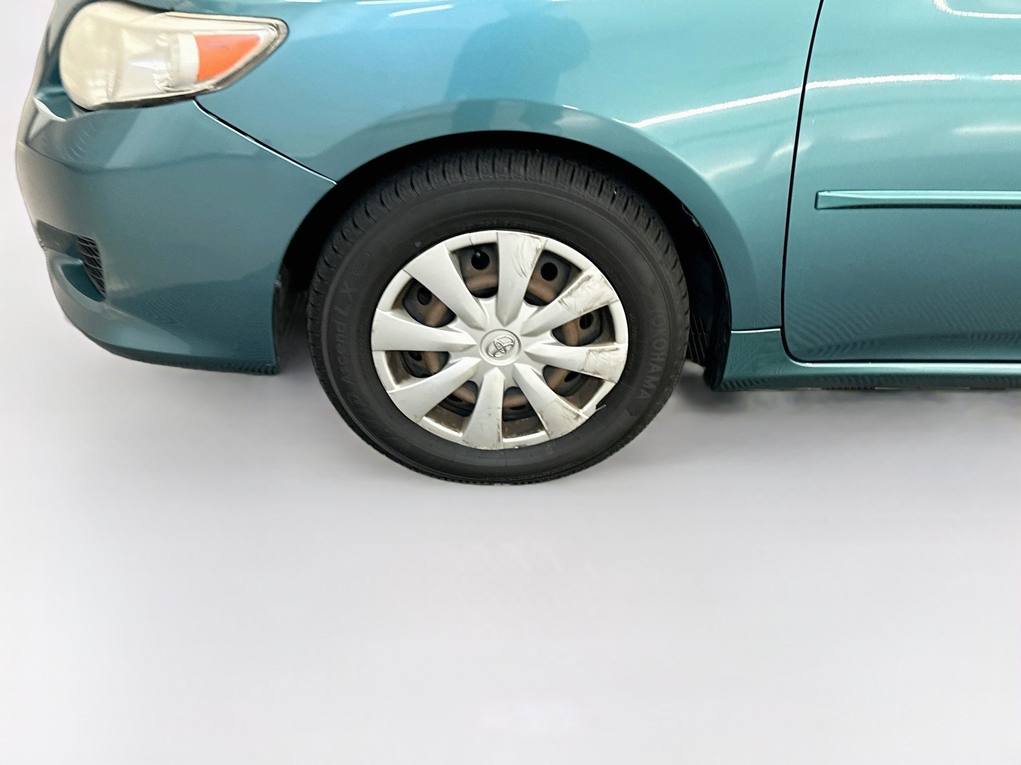 Used 2010 Toyota Corolla LE w/ All Weather Guard Pkg FWD image 11