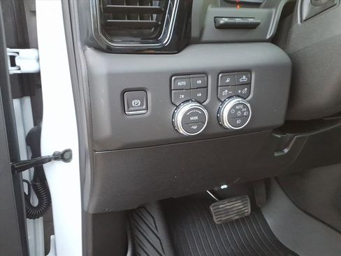 New 2026 GMC Sierra 2500 AT4 w/ AT4 Premium Plus Package image 42