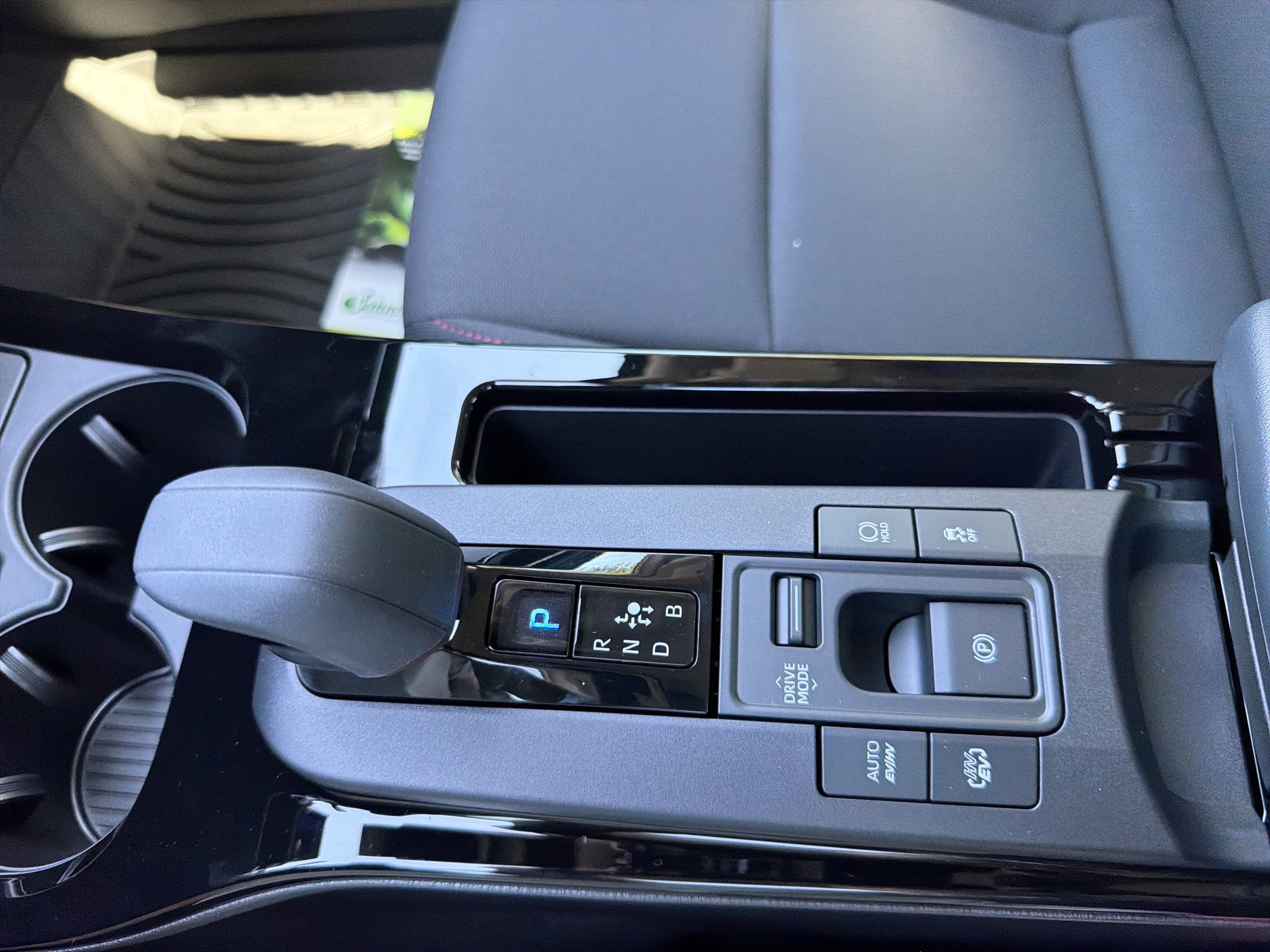 New 2027 Toyota Prius Plug-In Hybrid FWD image 25