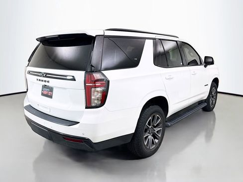 Used 2024 Chevrolet Tahoe Z71 w/ Luxury Package AWD/4WD image 10