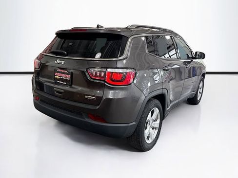 Used 2019 Jeep Compass Latitude w/ Popular Equipment Group image 6