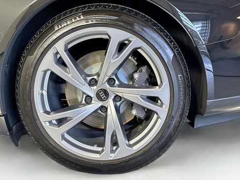 Used 2023 Audi e-tron GT Premium Plus image 29