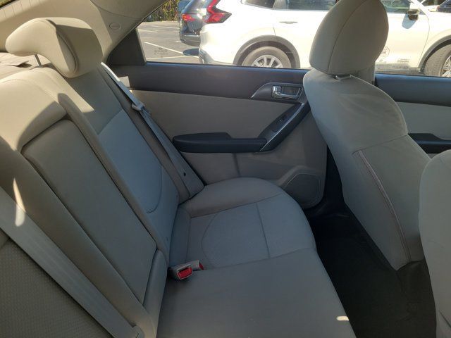 Used 2013 Kia Forte EX FWD image 4
