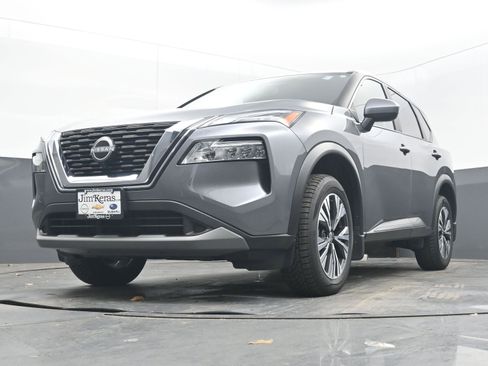 Certified 2023 Nissan Rogue SV image 23