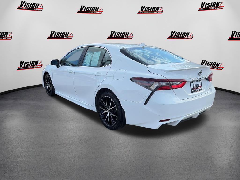 Used 2023 Toyota Camry SE w/ Cold Weather Package AWD/4WD image 7