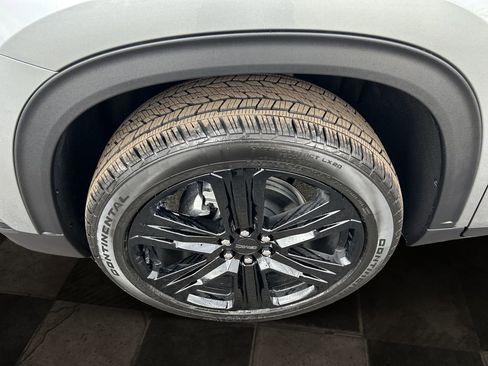 New 2026 GMC Acadia Elevation w/ Black Edition AWD/4WD image 9