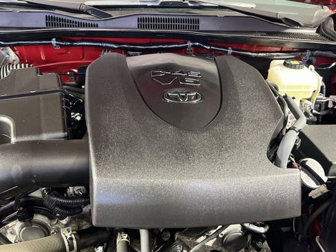 Used 2021 Toyota Tacoma TRD Off-Road w/ Technology Package image 28