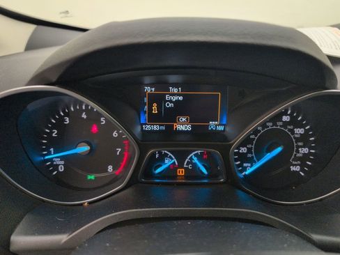 Used 2017 Ford Escape Titanium image 23