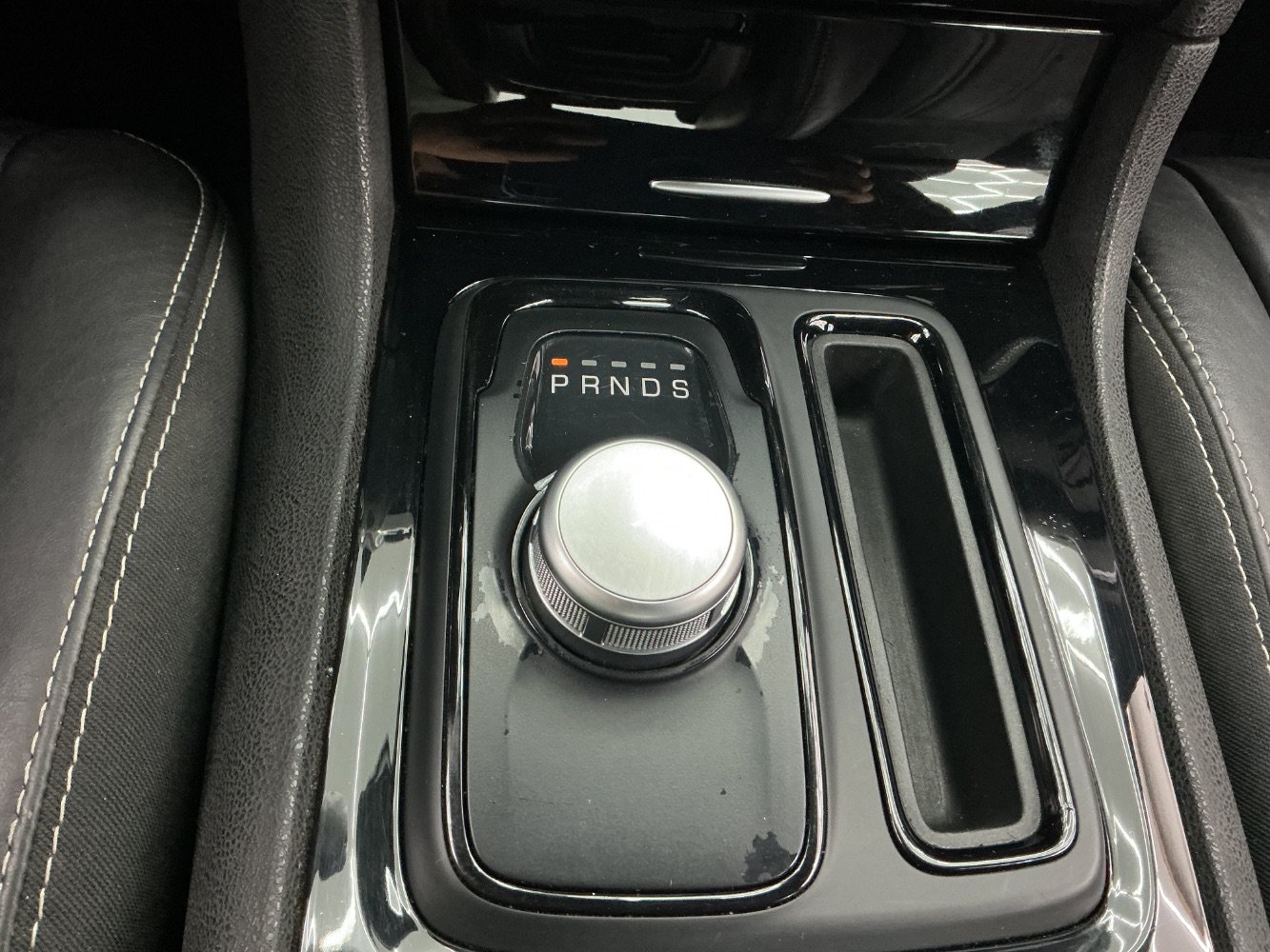 Used 2019 Chrysler 300 S AWD/4WD image 36