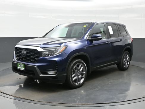 Used 2023 Honda Passport EX-L image 2