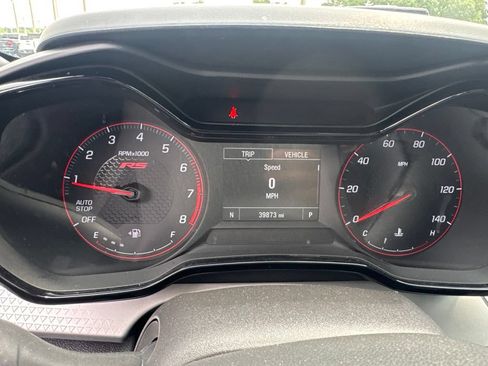 Used 2025 Chevrolet Trax RS FWD image 22