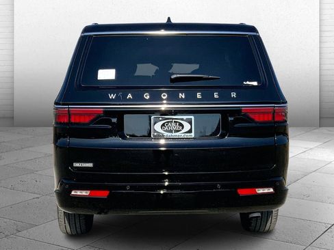 New 2025 Jeep Wagoneer L Series II image 4