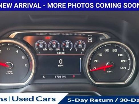 Used 2021 Chevrolet Tahoe Z71 w/ Z71 Off-Road Package AWD/4WD image 16