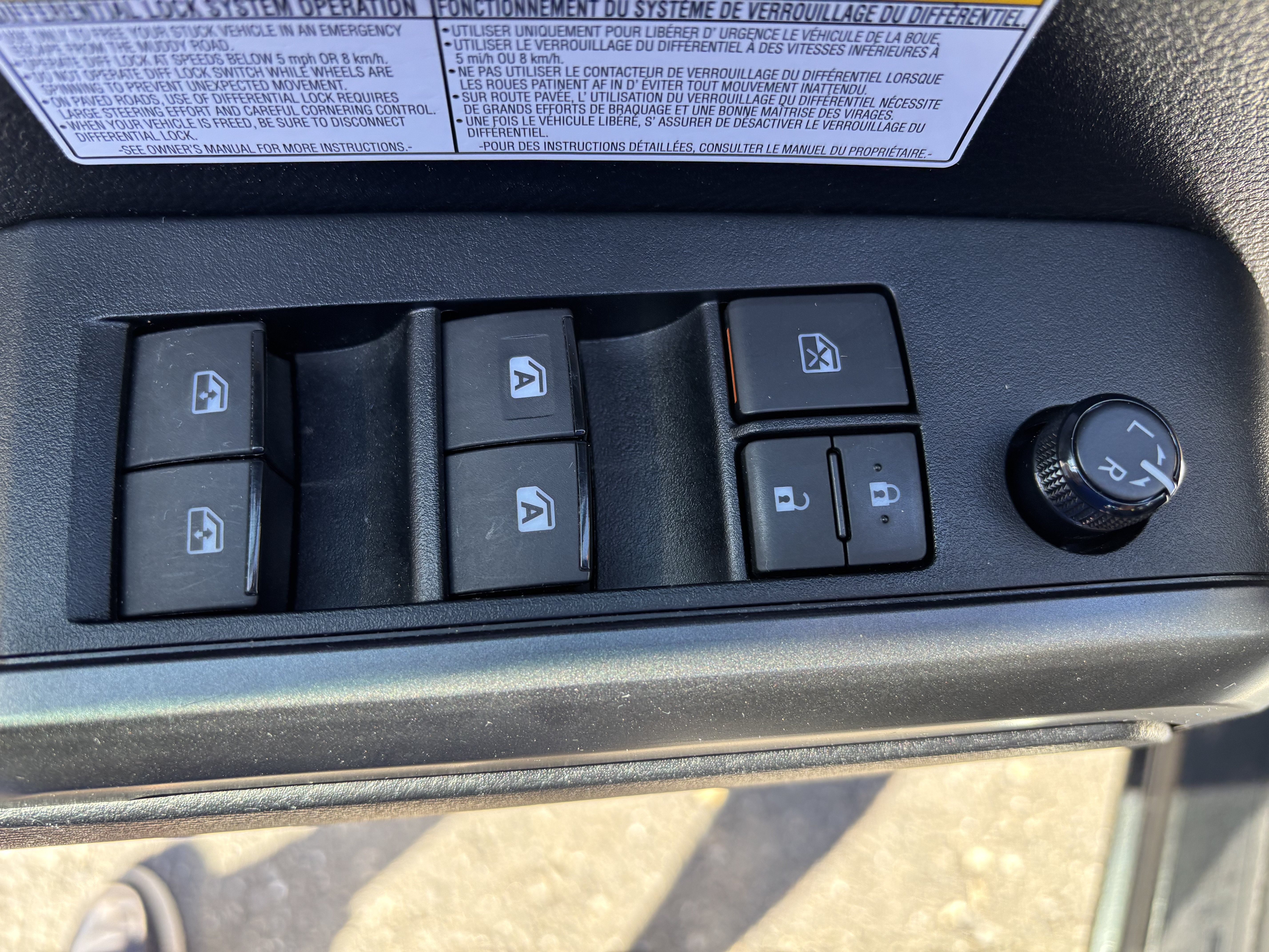 Used 2020 Toyota Tacoma TRD Off-Road AWD/4WD image 16