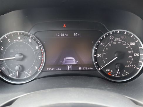 Used 2024 Nissan Armada SV RWD image 10