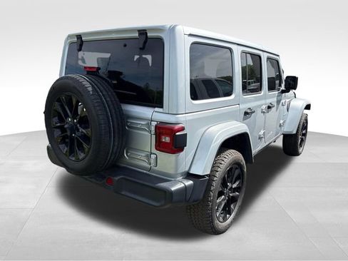 Used 2024 Jeep Wrangler Unlimited Sahara AWD/4WD image 3