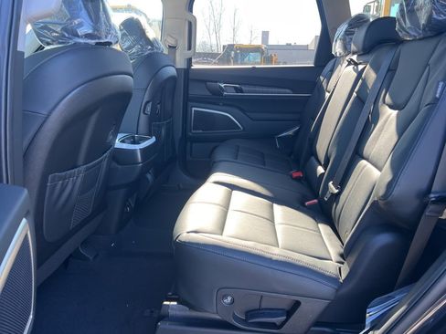New 2025 Kia Telluride EX image 13