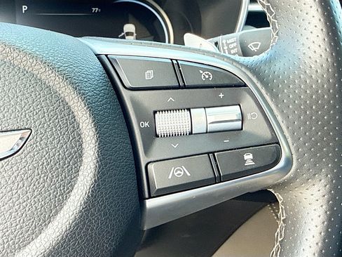 Used 2023 Genesis G70 2.0T RWD image 37